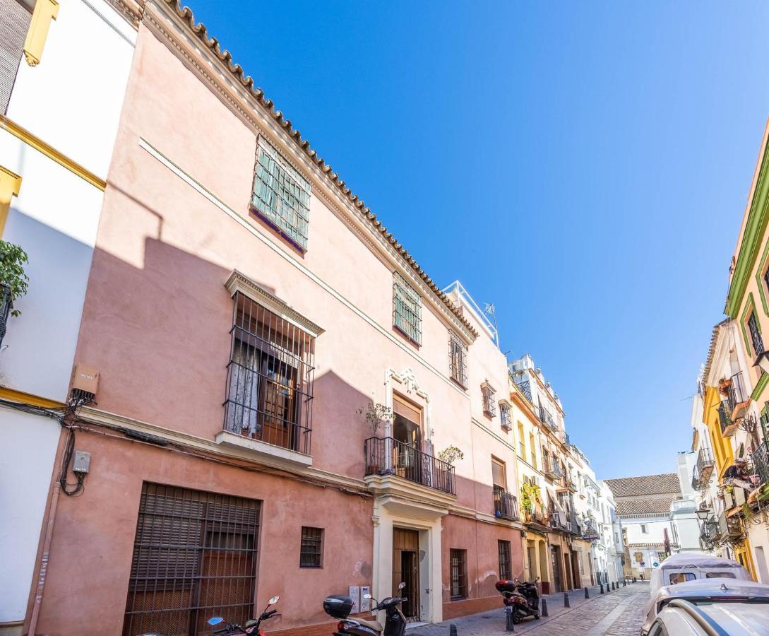 Palacios Malaver Suite Home Sevilla Bagian luar foto