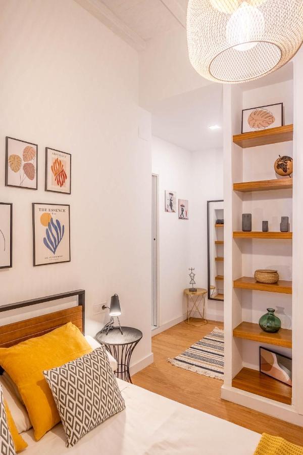 Palacios Malaver Suite Home Sevilla Bagian luar foto