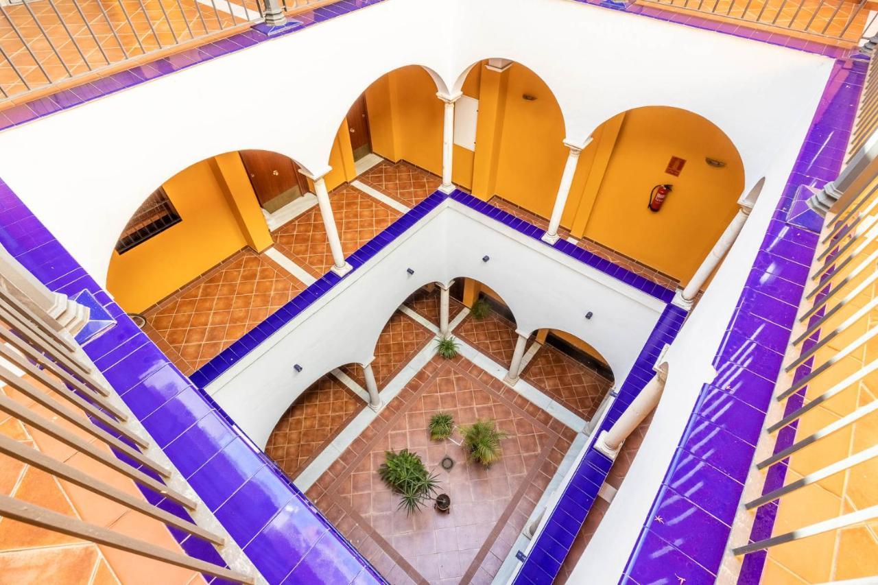 Palacios Malaver Suite Home Sevilla Bagian luar foto