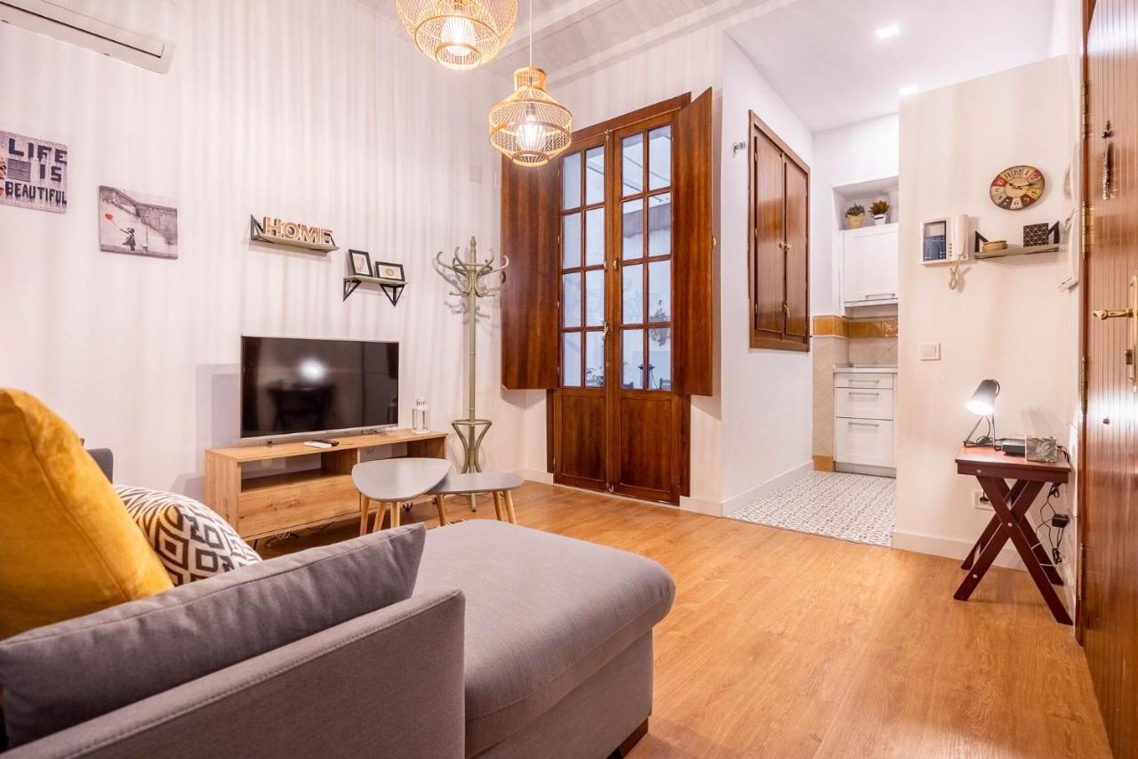 Palacios Malaver Suite Home Sevilla Bagian luar foto