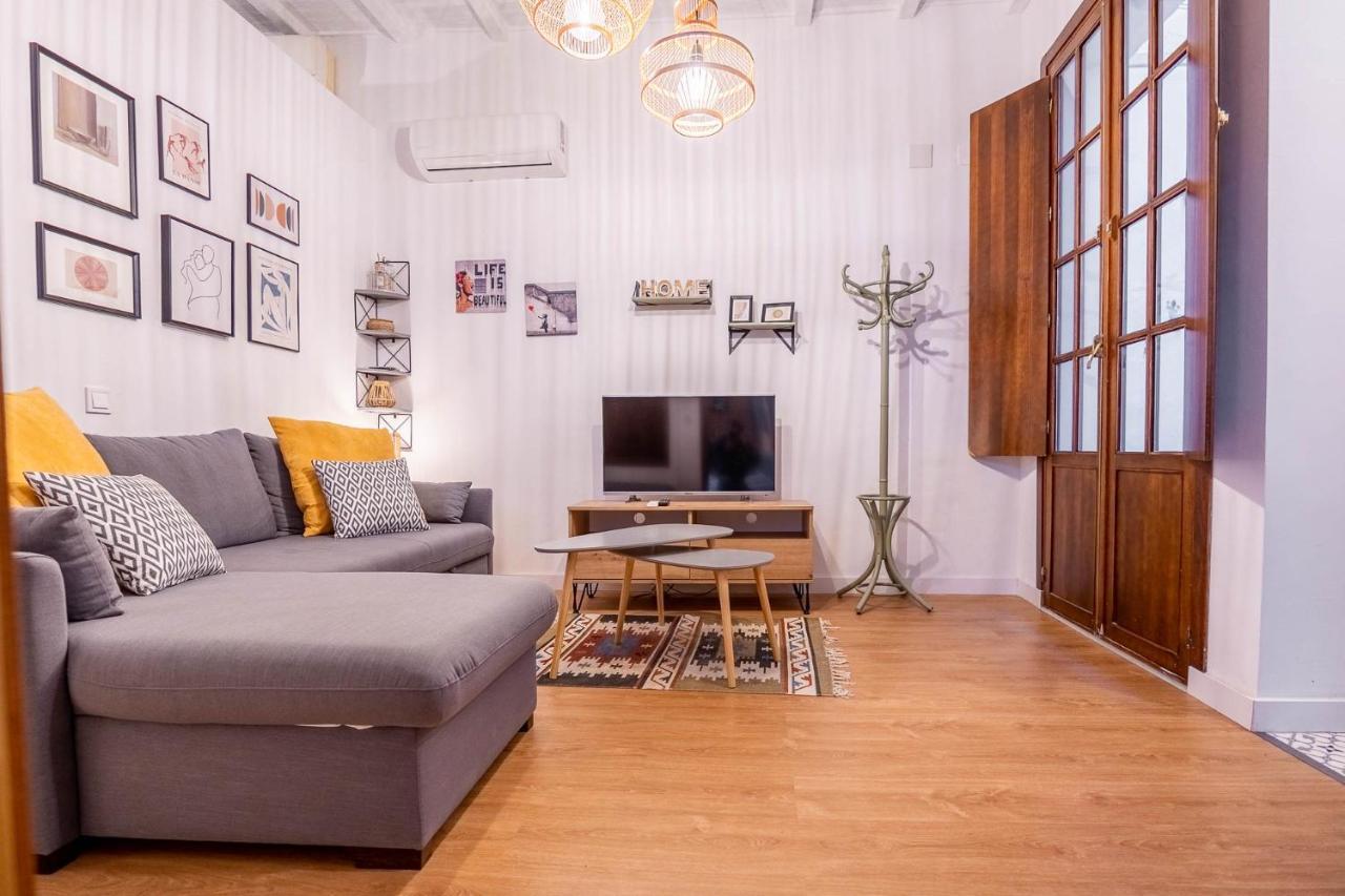 Palacios Malaver Suite Home Sevilla Bagian luar foto
