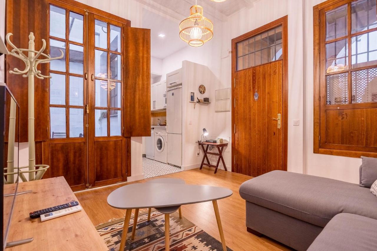 Palacios Malaver Suite Home Sevilla Bagian luar foto